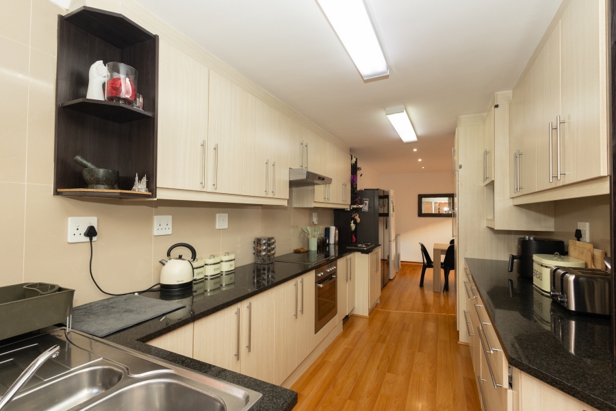 3 Bedroom Property for Sale in Table View Western Cape